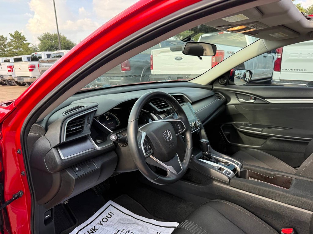 Honda Civic Sedan Vehicle Full-screen Gallery Image 06