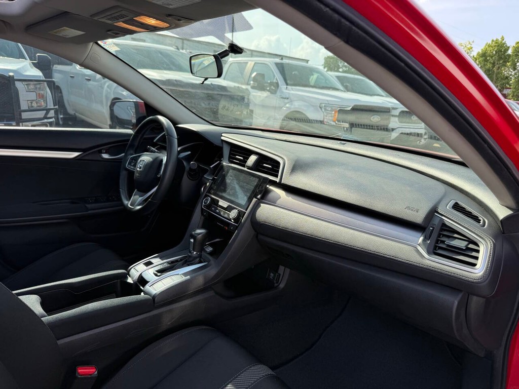 Honda Civic Sedan Vehicle Full-screen Gallery Image 09