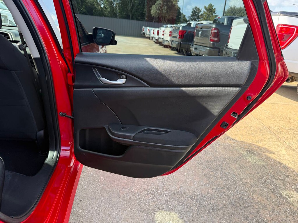 Honda Civic Sedan Vehicle Full-screen Gallery Image 16