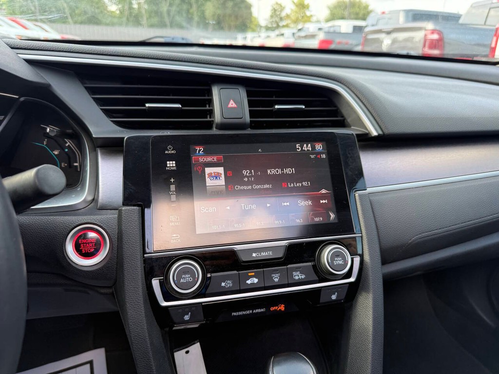 Honda Civic Sedan Vehicle Full-screen Gallery Image 24
