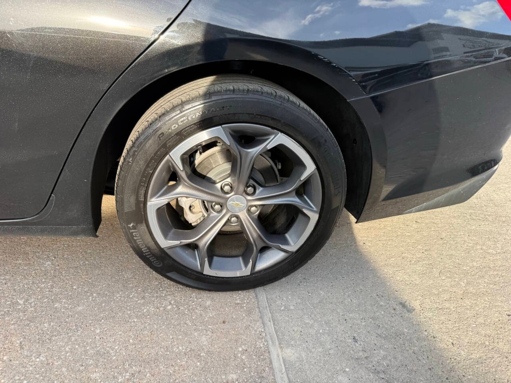 Chevrolet Malibu Vehicle Full-screen Gallery Image 36