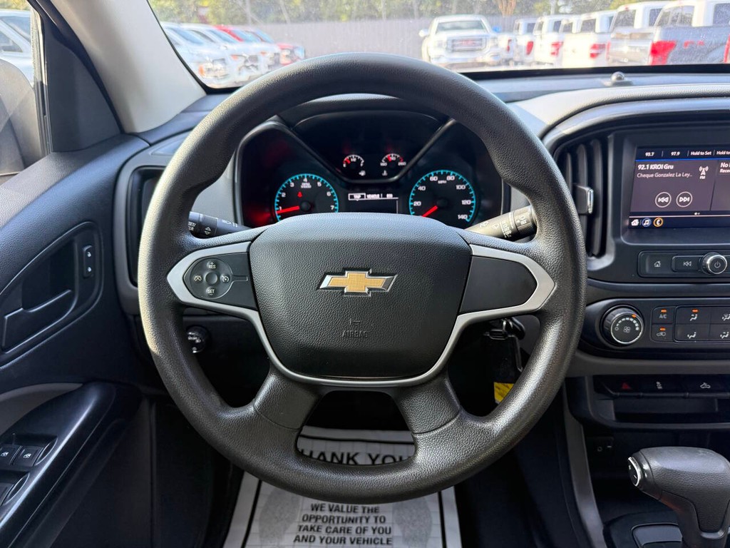 Chevrolet Colorado Vehicle Full-screen Gallery Image 22