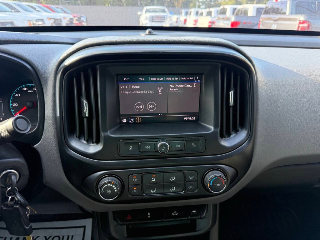Chevrolet Colorado Vehicle Full-screen Gallery Image 24