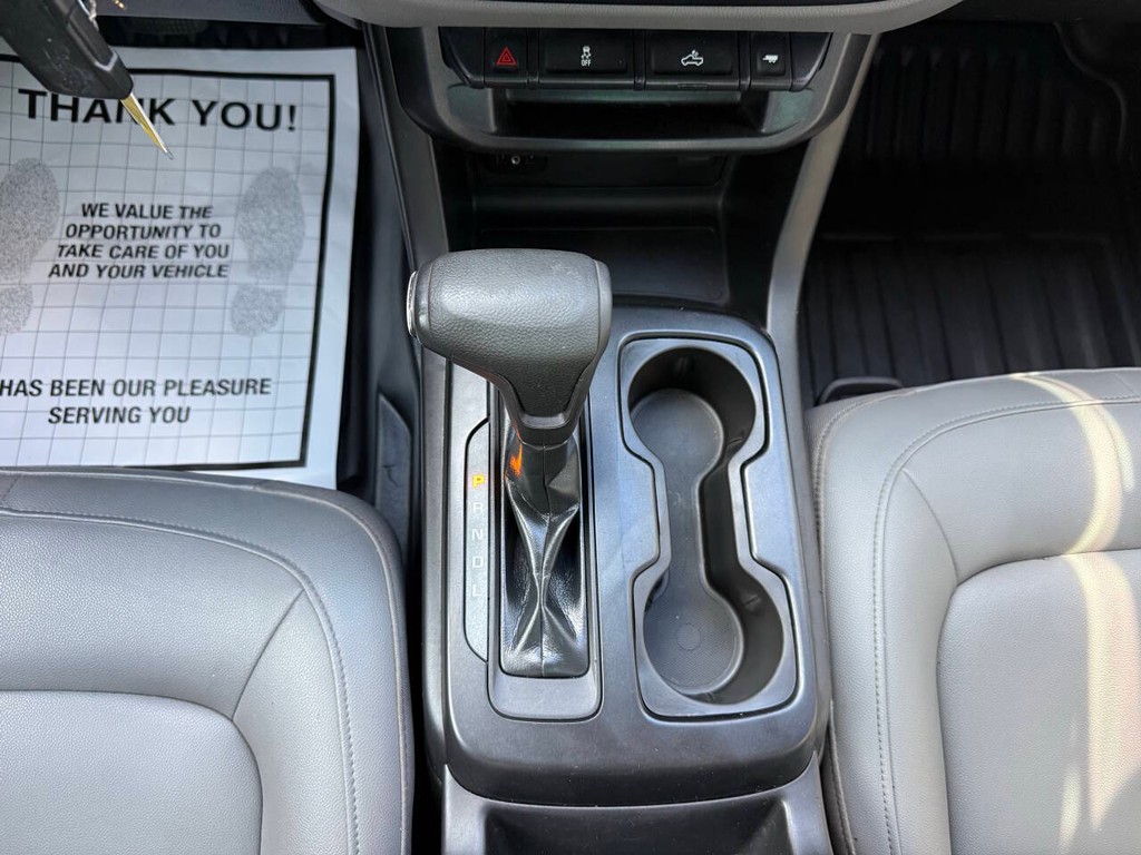 Chevrolet Colorado Vehicle Full-screen Gallery Image 30