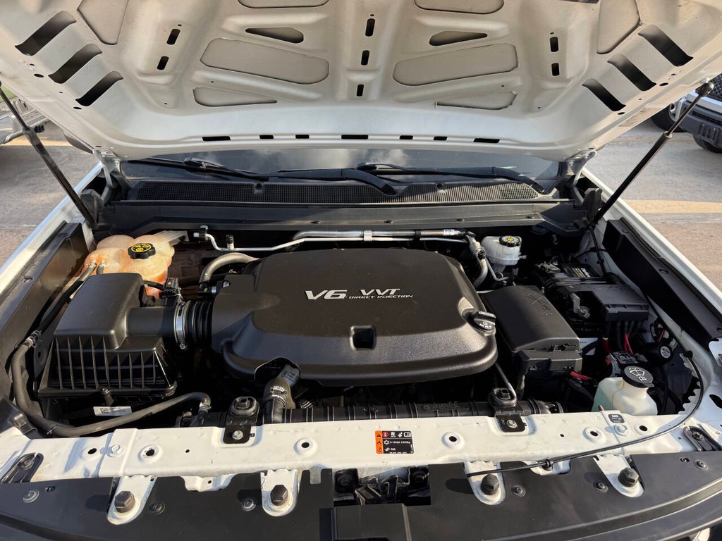 Chevrolet Colorado Vehicle Full-screen Gallery Image 34