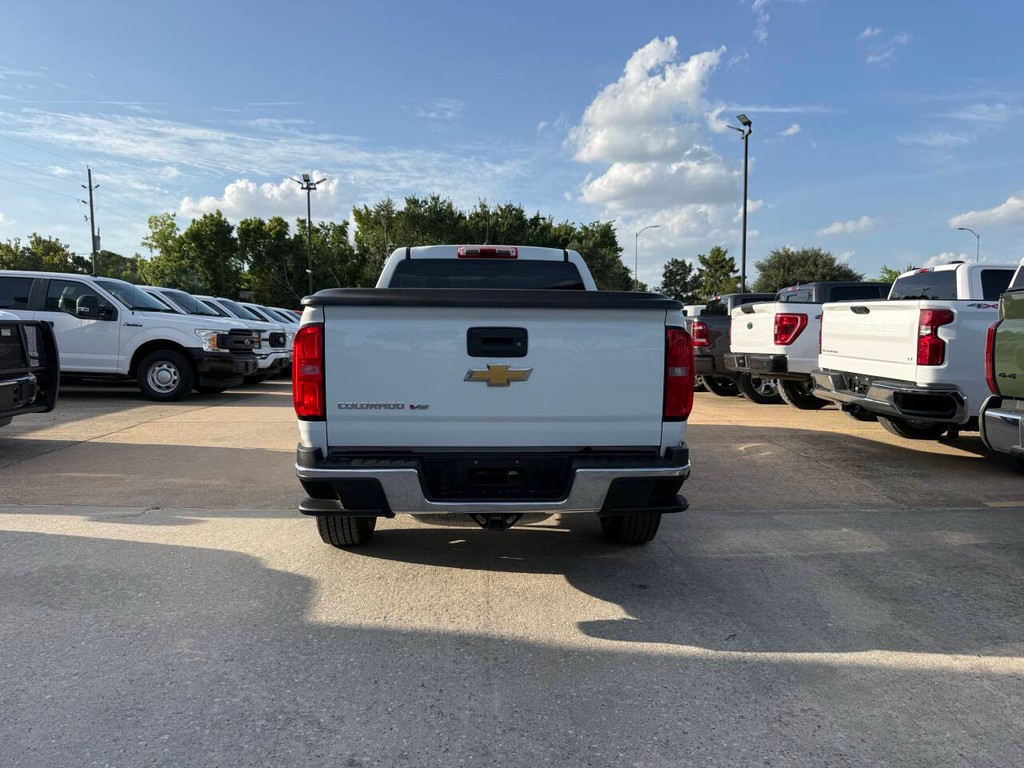 Chevrolet Colorado Vehicle Full-screen Gallery Image 37