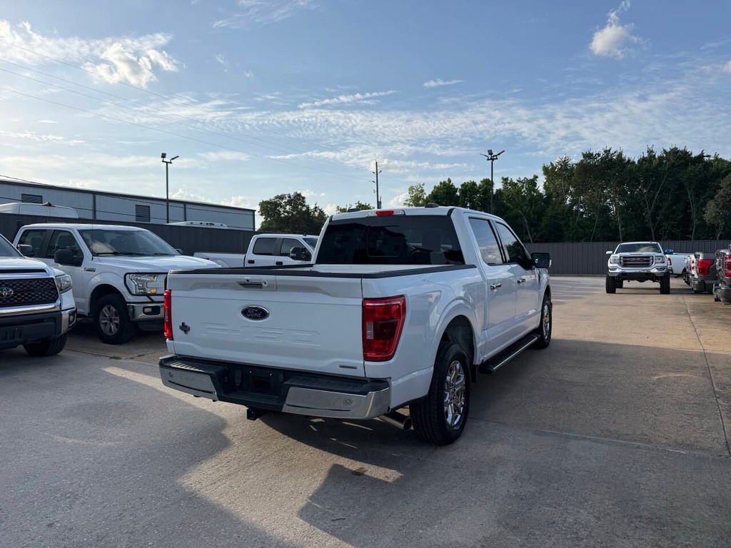 Ford F-150 Vehicle Full-screen Gallery Image 06