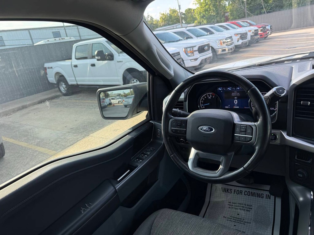 Ford F-150 Vehicle Full-screen Gallery Image 22