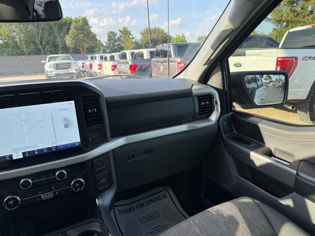 Ford F-150 Vehicle Full-screen Gallery Image 23