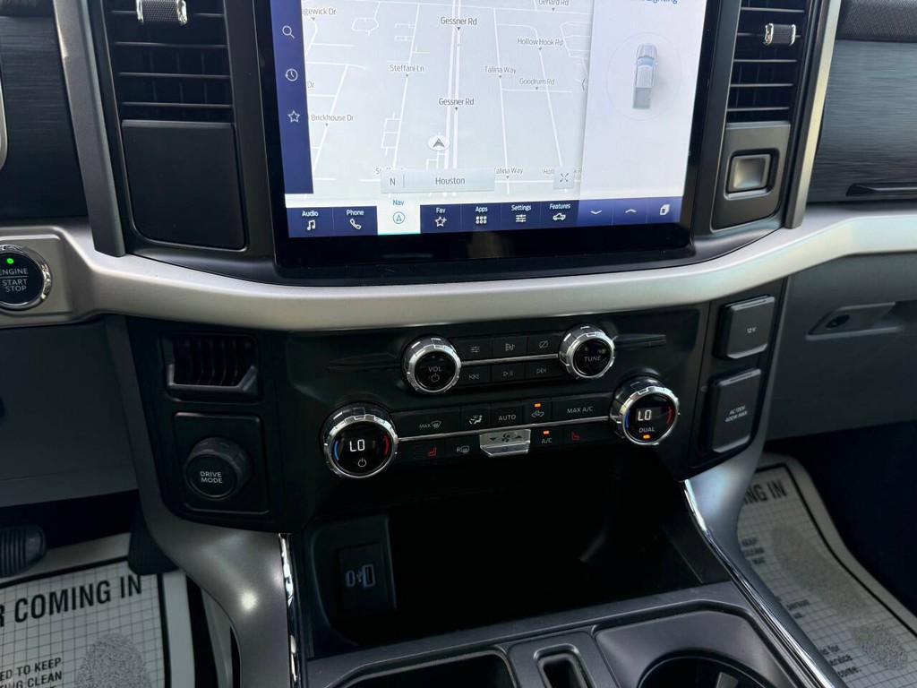 Ford F-150 Vehicle Full-screen Gallery Image 30