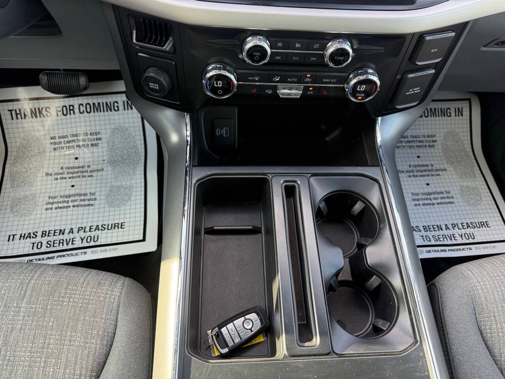 Ford F-150 Vehicle Full-screen Gallery Image 32