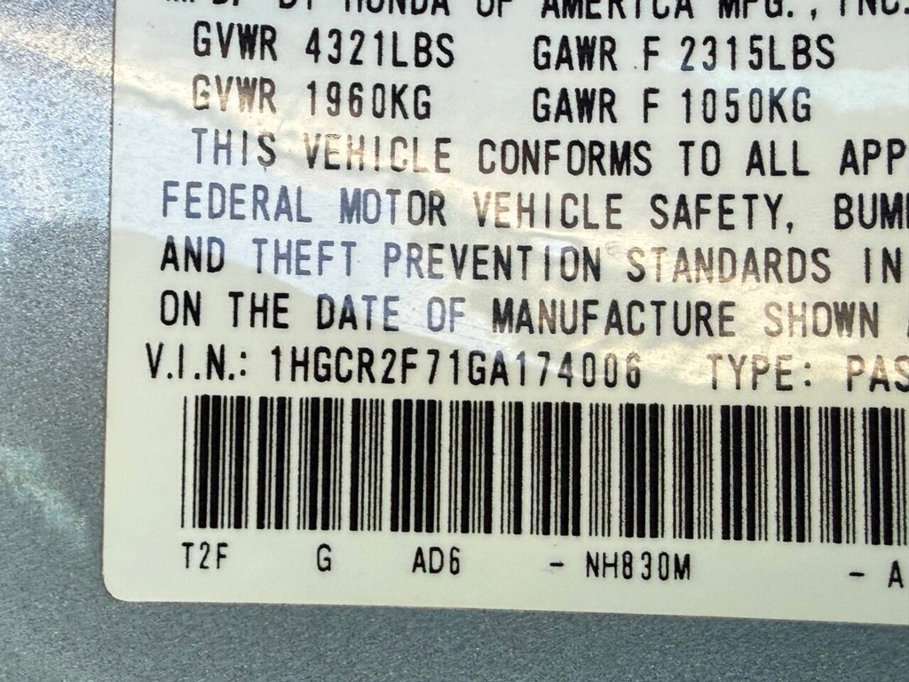 Honda Accord Sedan Vehicle Full-screen Gallery Image 35