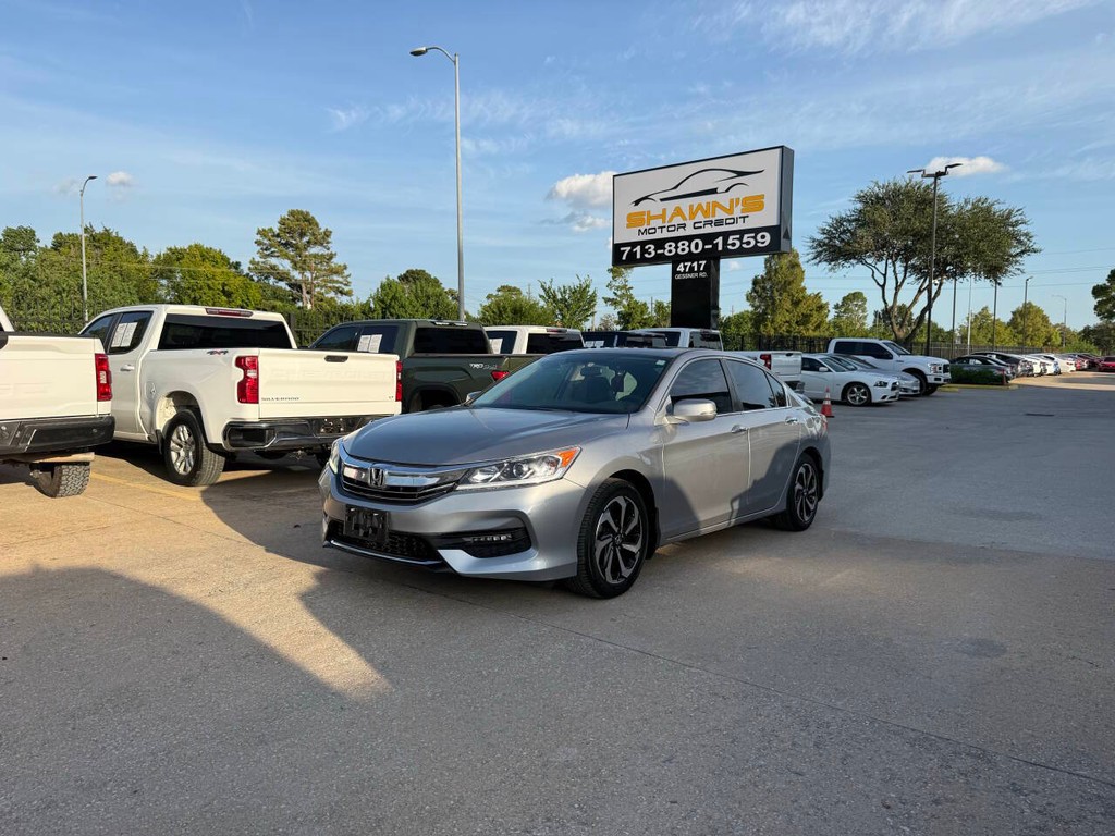 Honda Accord Sedan Vehicle Full-screen Gallery Image 43