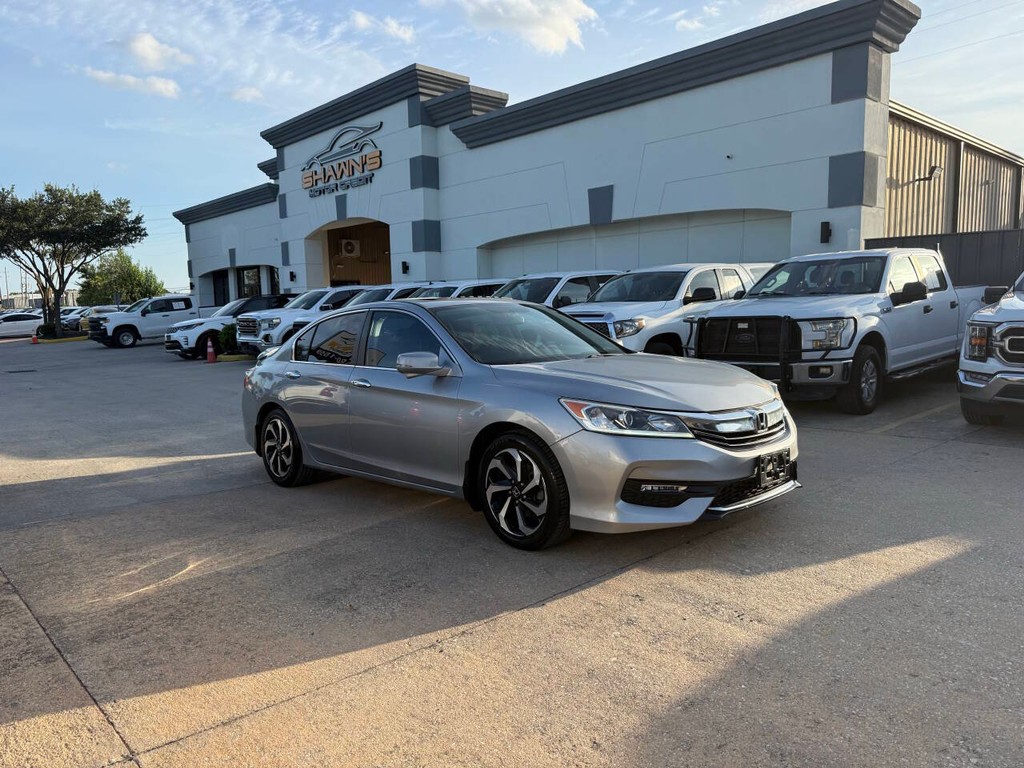 Honda Accord Sedan Vehicle Full-screen Gallery Image 44