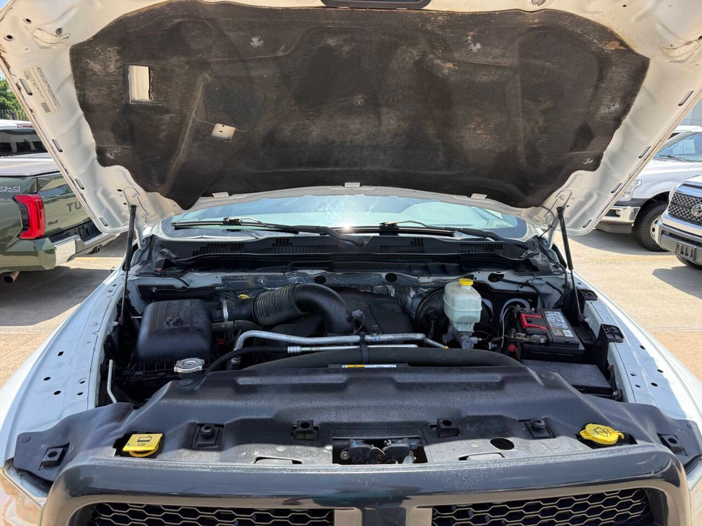Ram 2500 Vehicle Full-screen Gallery Image 27