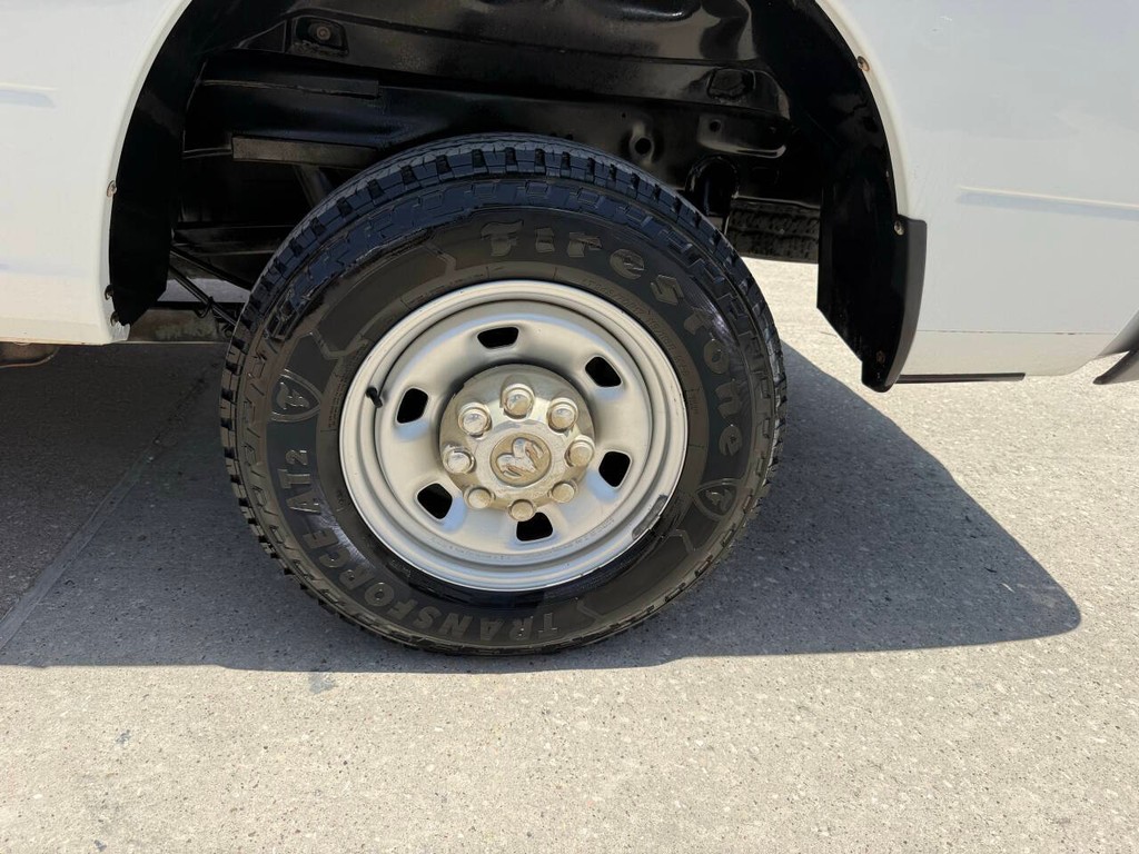 Ram 2500 Vehicle Full-screen Gallery Image 28