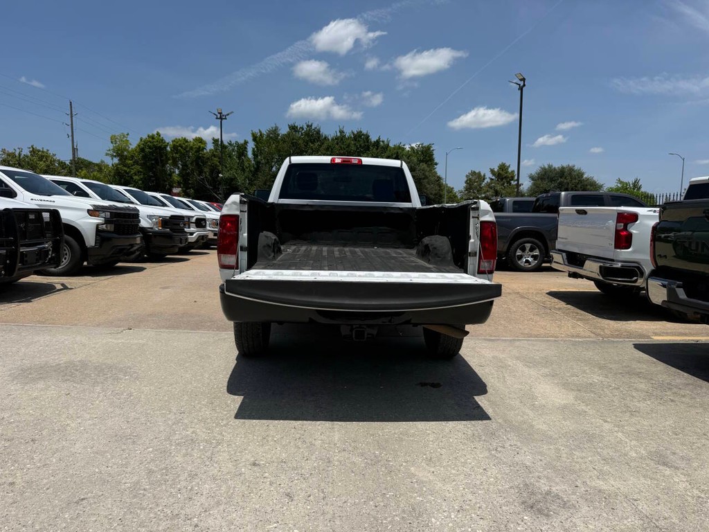 Ram 2500 Vehicle Full-screen Gallery Image 30
