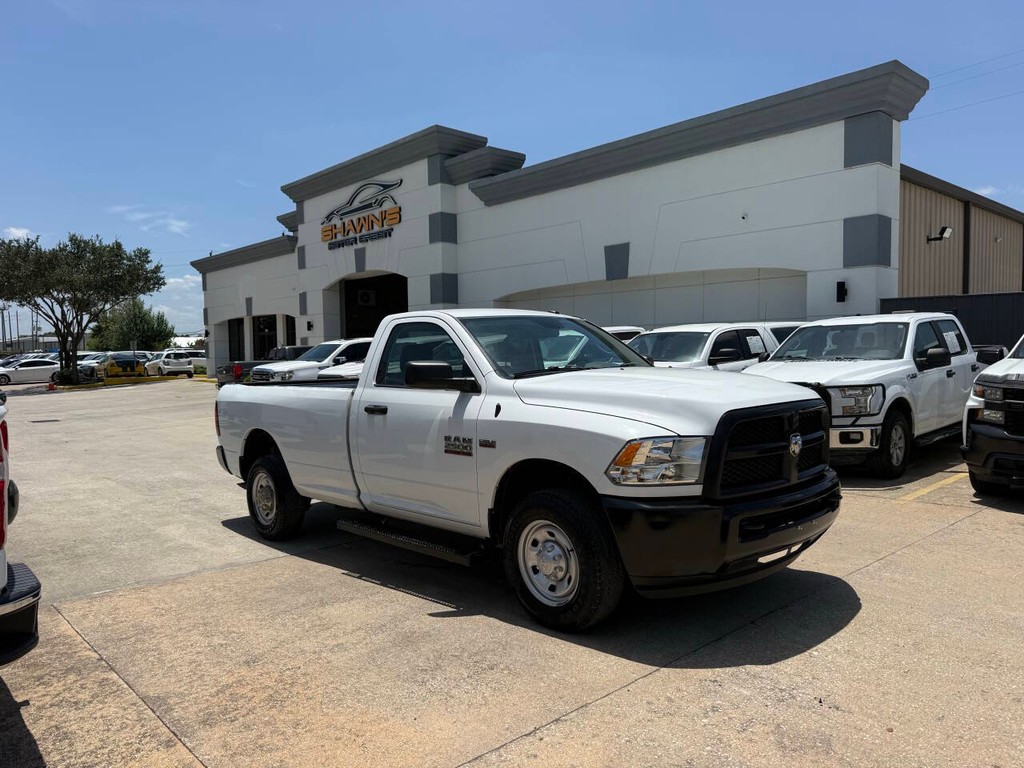 Ram 2500 Vehicle Full-screen Gallery Image 34