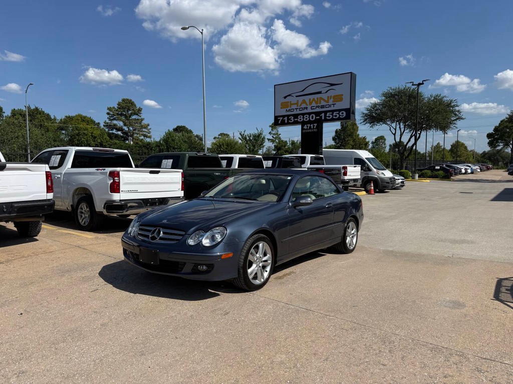 Mercedes-Benz CLK Vehicle Full-screen Gallery Image 03