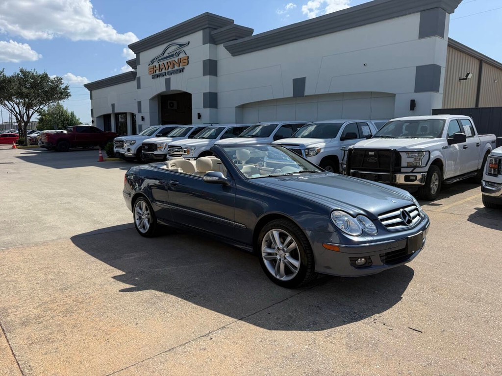 Mercedes-Benz CLK Vehicle Full-screen Gallery Image 37