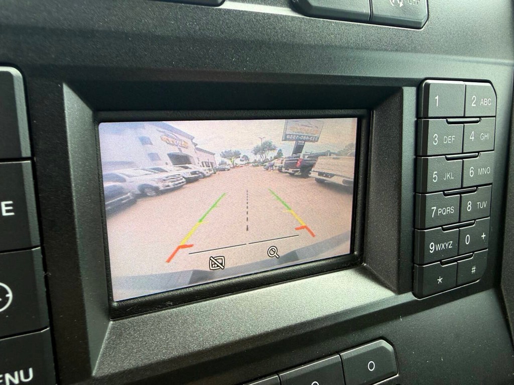 Ford F-150 Vehicle Full-screen Gallery Image 26