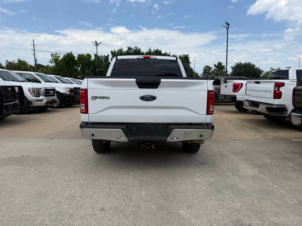 Ford F-150 Vehicle Full-screen Gallery Image 40