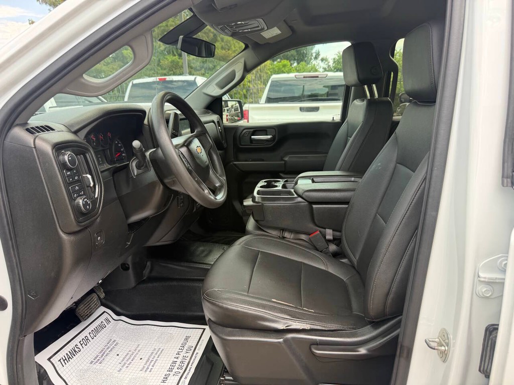 Chevrolet Silverado 1500 Vehicle Full-screen Gallery Image 07