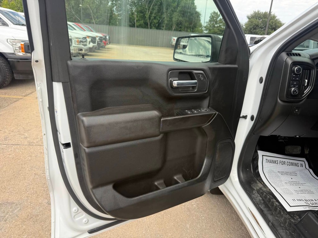 Chevrolet Silverado 1500 Vehicle Full-screen Gallery Image 08