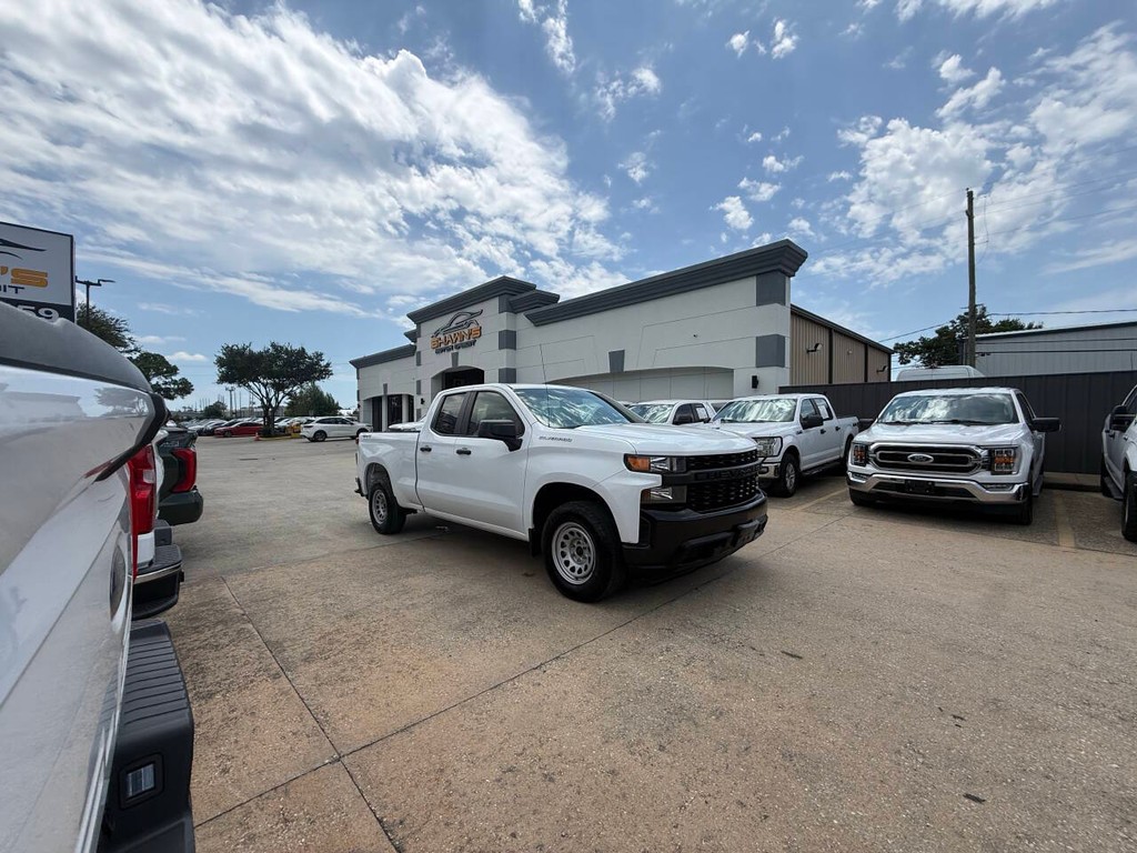 Chevrolet Silverado 1500 Vehicle Full-screen Gallery Image 41