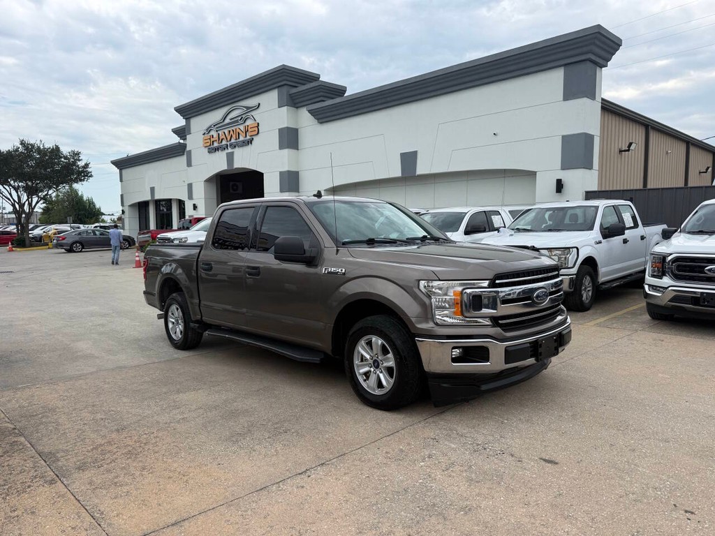 Ford F-150 Vehicle Full-screen Gallery Image 02
