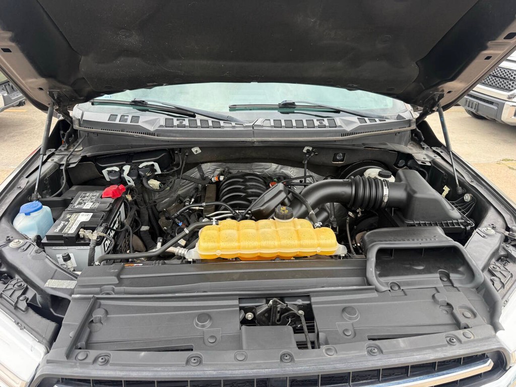 Ford F-150 Vehicle Full-screen Gallery Image 34