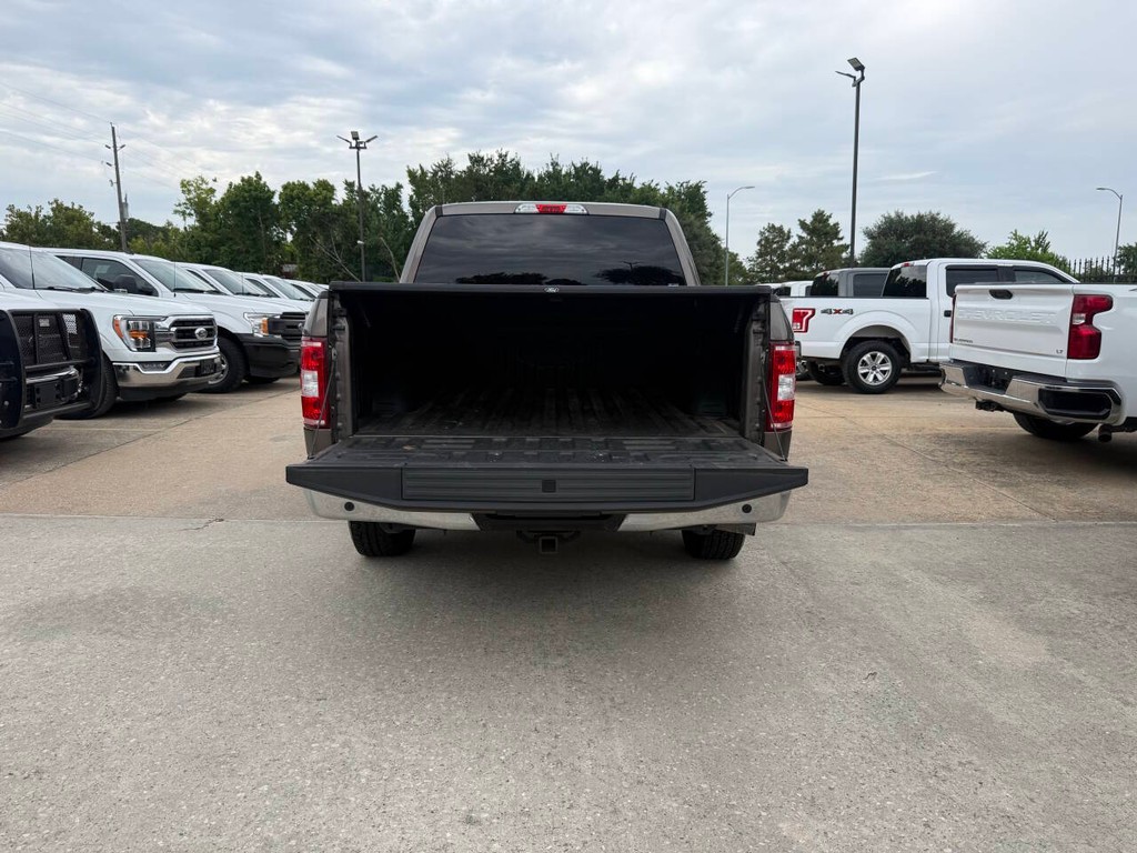 Ford F-150 Vehicle Full-screen Gallery Image 37