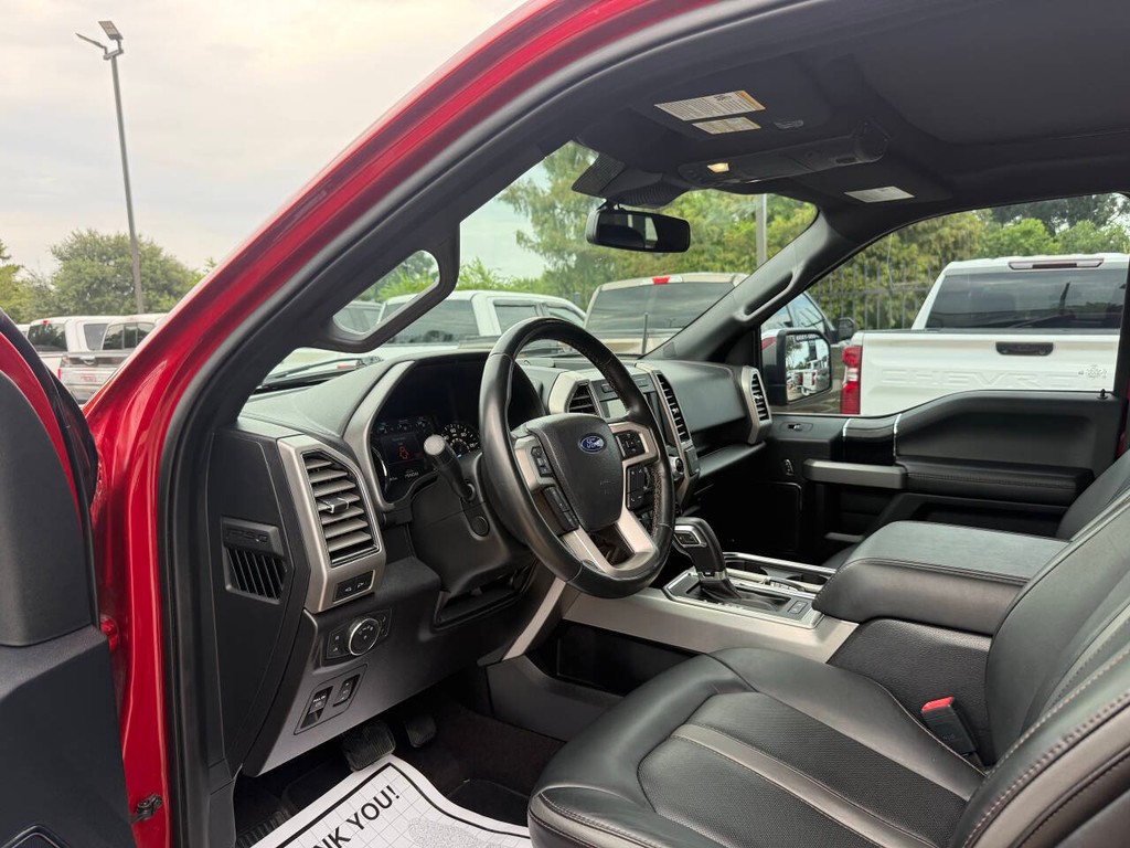 Ford F-150 Vehicle Full-screen Gallery Image 06