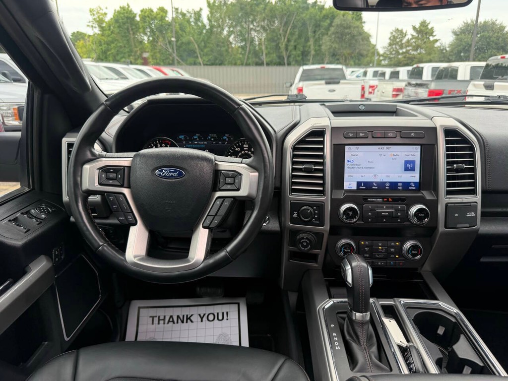 Ford F-150 Vehicle Full-screen Gallery Image 18