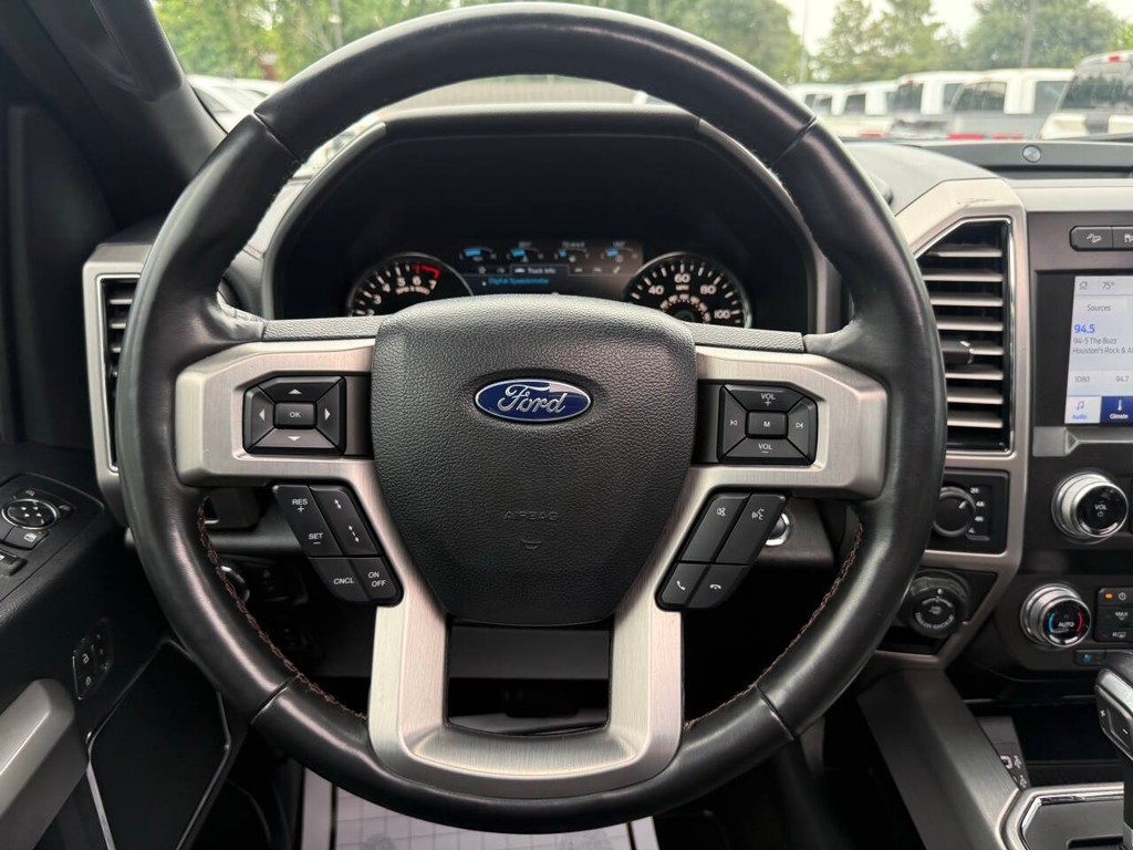 Ford F-150 Vehicle Full-screen Gallery Image 20