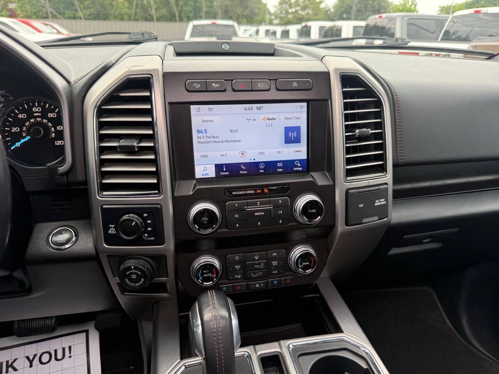 Ford F-150 Vehicle Full-screen Gallery Image 21