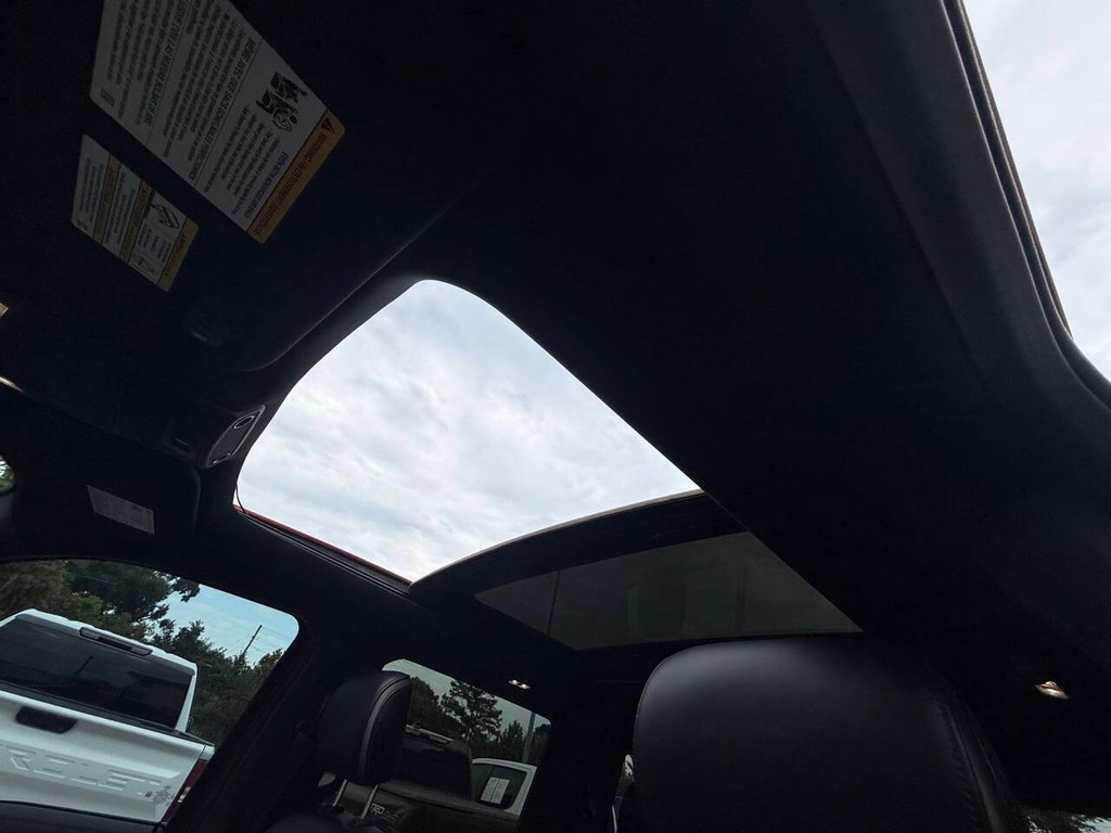 Ford F-150 Vehicle Full-screen Gallery Image 28