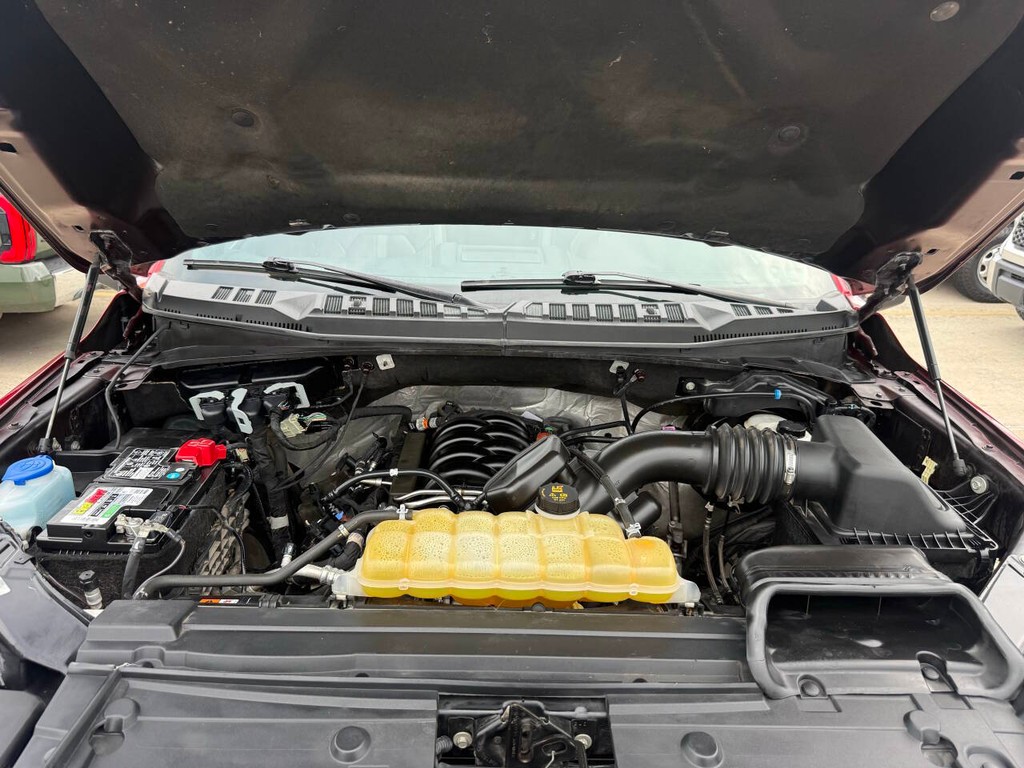 Ford F-150 Vehicle Full-screen Gallery Image 32