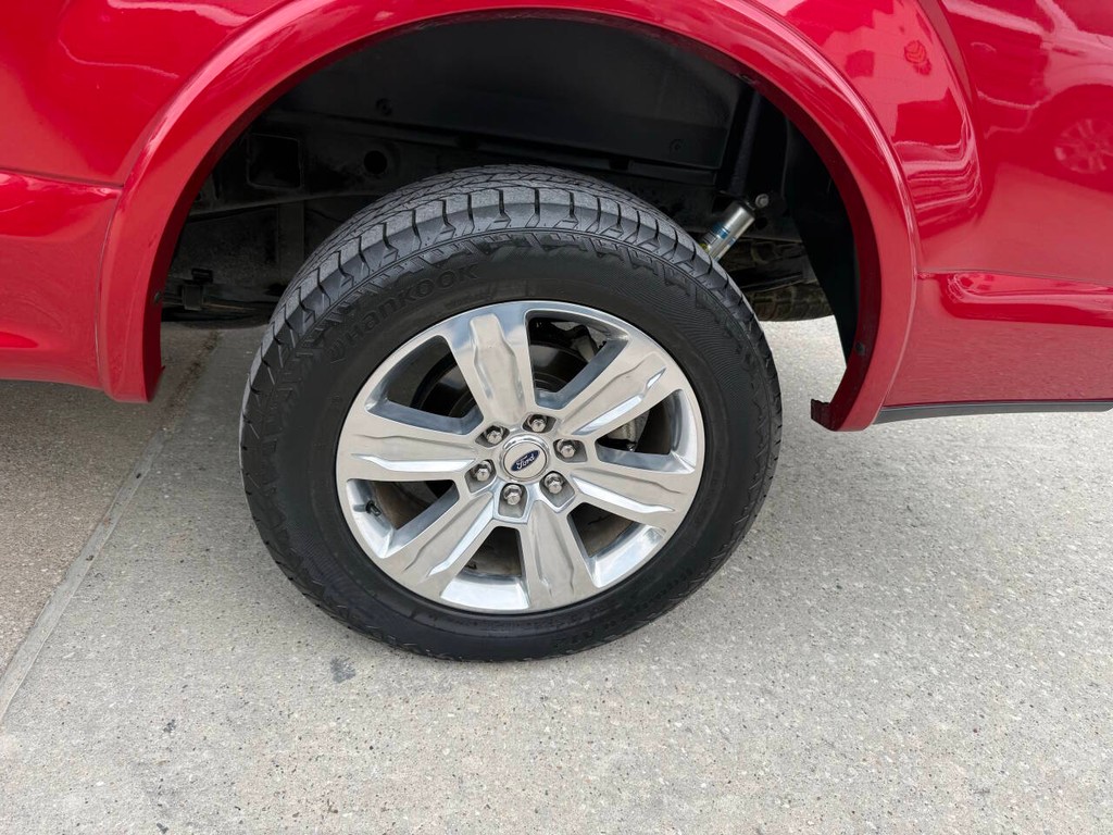 Ford F-150 Vehicle Full-screen Gallery Image 33