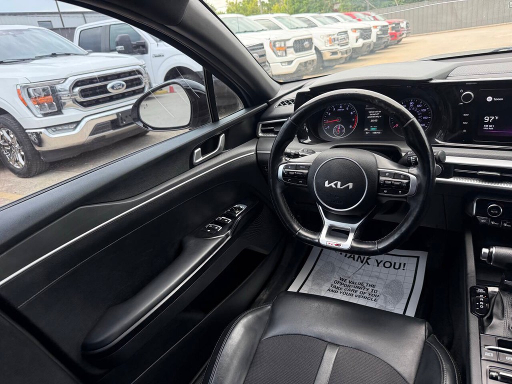 Kia K5 Vehicle Full-screen Gallery Image 19