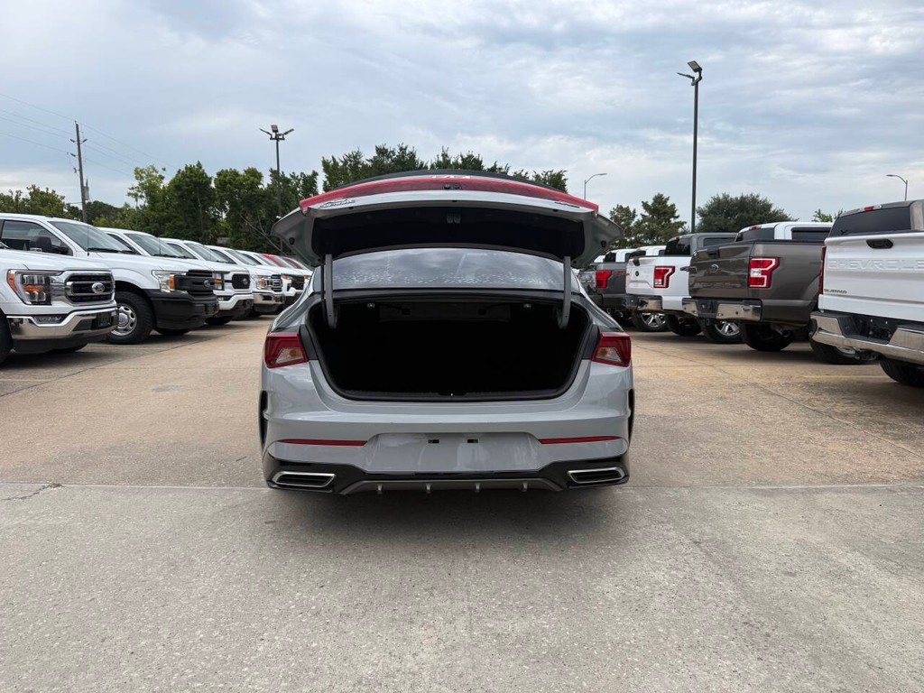 Kia K5 Vehicle Full-screen Gallery Image 38