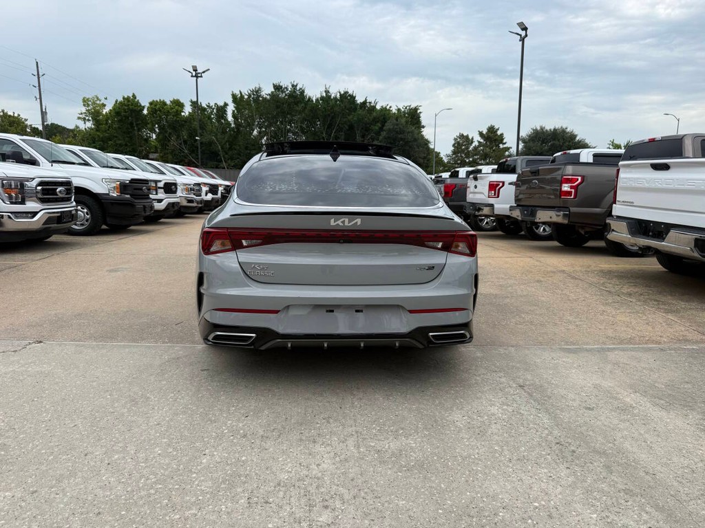 Kia K5 Vehicle Full-screen Gallery Image 39