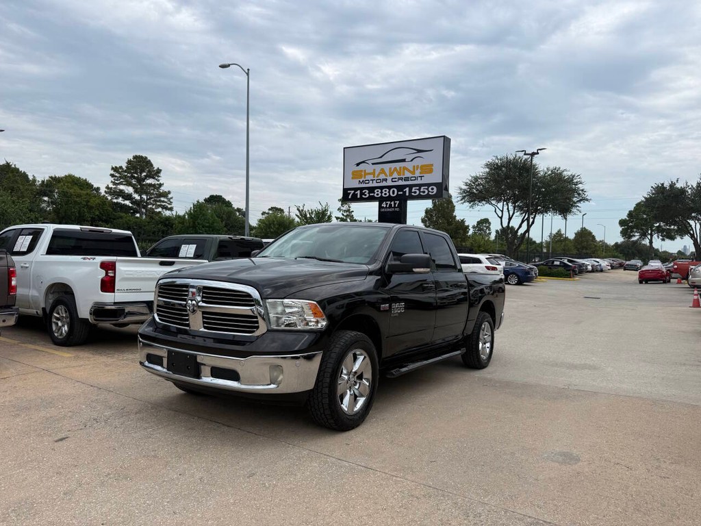Ram 1500 Classic Vehicle Full-screen Gallery Image 03