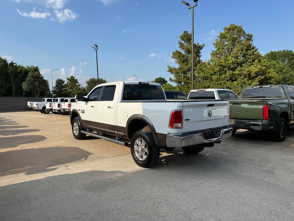 Ram 2500 Vehicle Full-screen Gallery Image 04