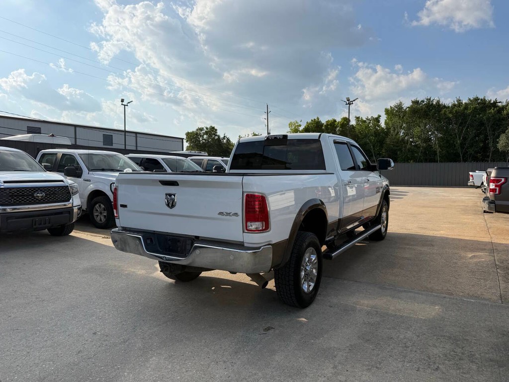 Ram 2500 Vehicle Full-screen Gallery Image 05
