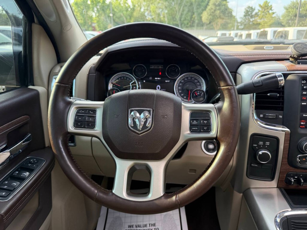 Ram 2500 Vehicle Full-screen Gallery Image 22