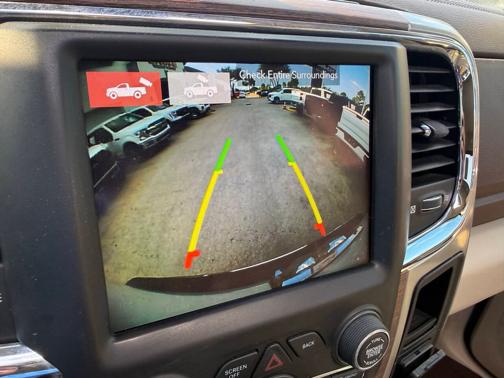 Ram 2500 Vehicle Full-screen Gallery Image 27