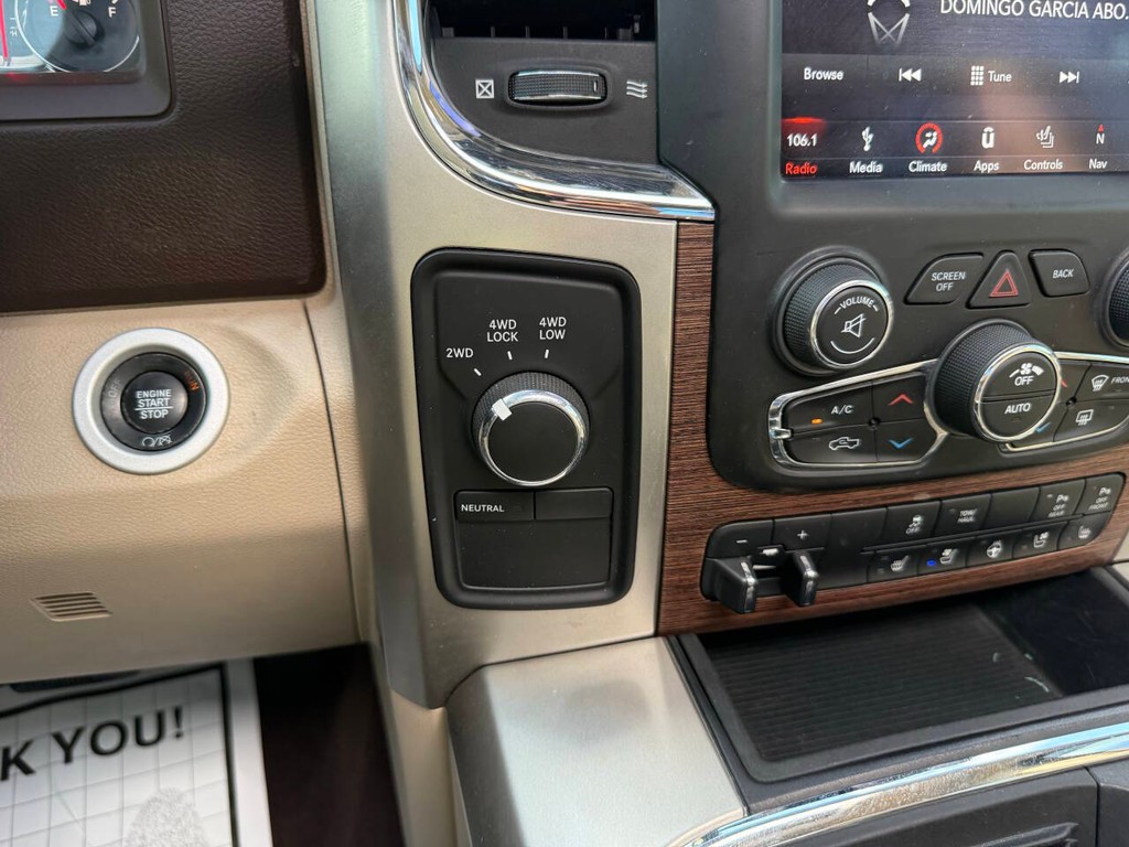 Ram 2500 Vehicle Full-screen Gallery Image 29