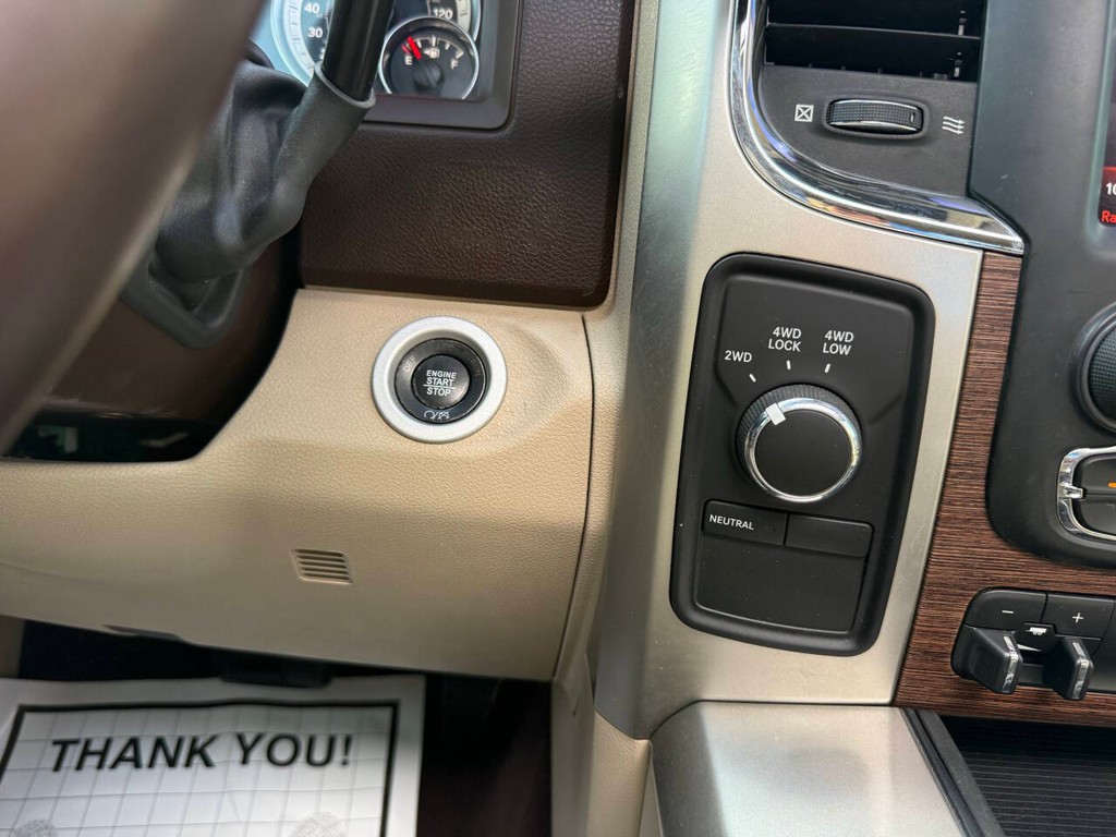 Ram 2500 Vehicle Full-screen Gallery Image 30