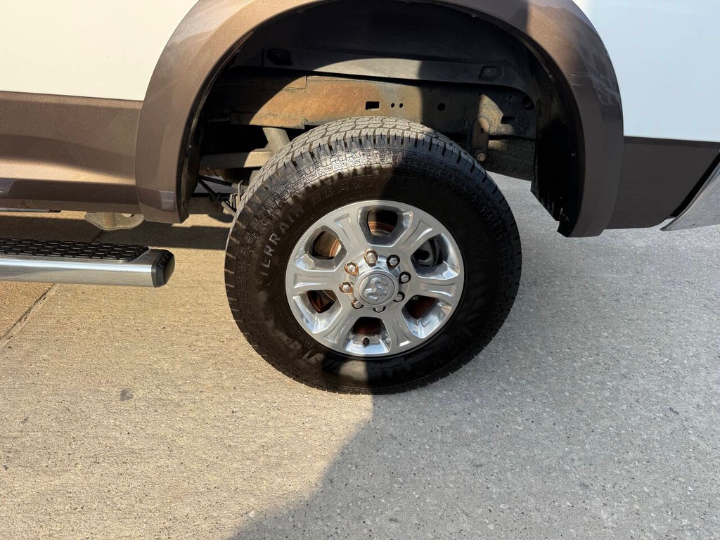 Ram 2500 Vehicle Full-screen Gallery Image 38